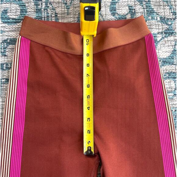 Fabletics Powerhold High Waisted Solid Black Leggings - Picture 4 of 12